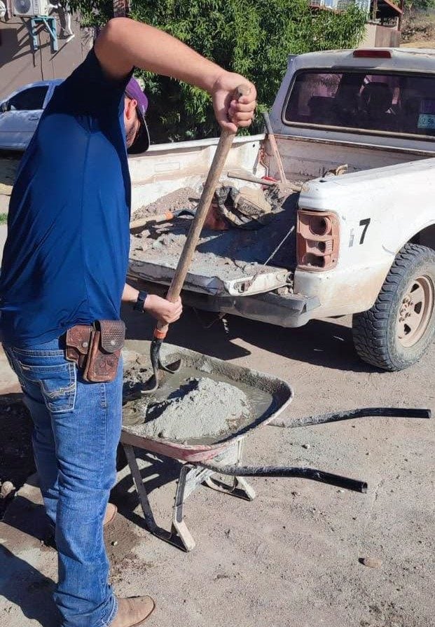 SE REALIZAN TRABAJOS EN BENEFICIO DE LA COMUNIDAD
