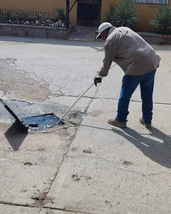 TRABAJOS DE AGUA POTABLE Y ALCANTARILLADO